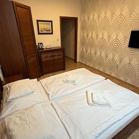 Spa & Wellness Hotel Orchidea เวลคีเมเดียร์ ภายนอก รูปภาพ